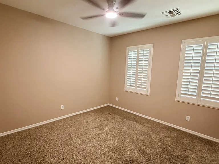 40750 W Colby Dr — Photo 4
