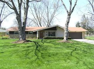 5167 Crispy Dr, Centerville, OH 45440
