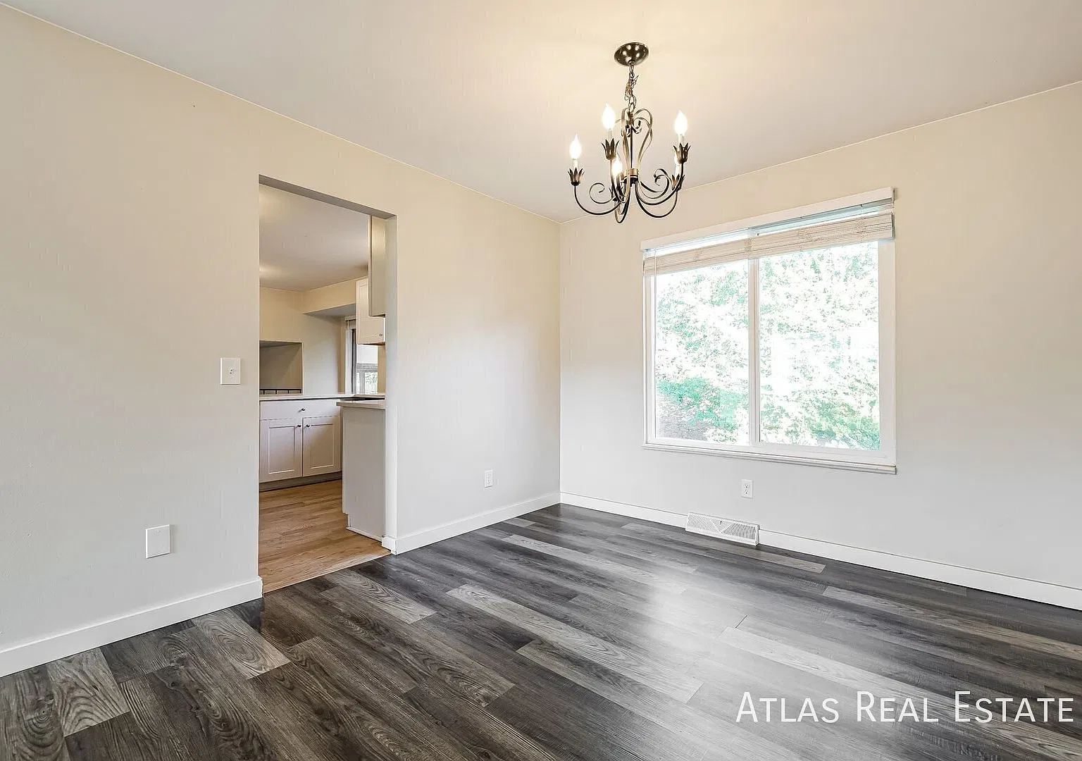 Beautiful 3bd/3ba Home With Finished Basement In Arvada Next To Lake Arbor! 2 Weeks Free Rent Plu... — Photo 4