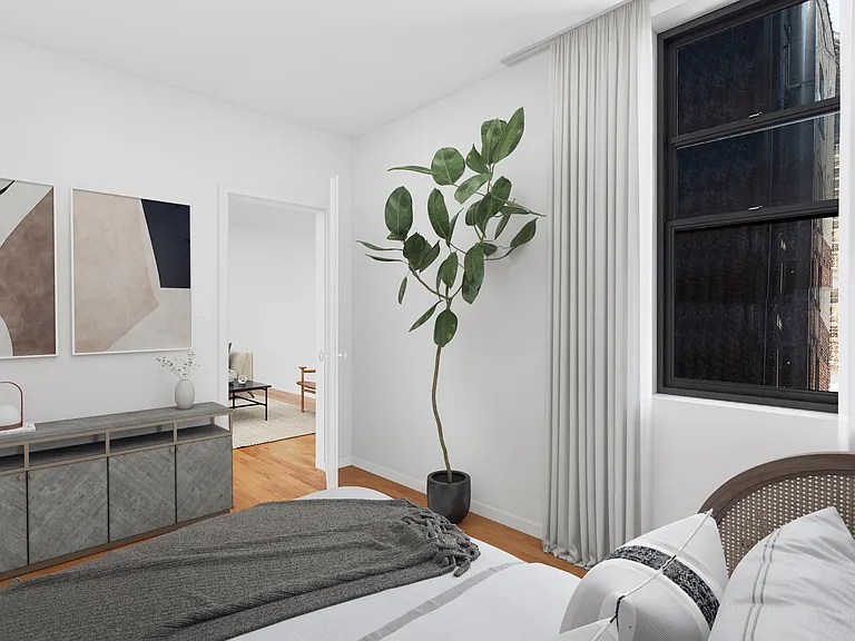 329 E 9th St #3 — Photo 3
