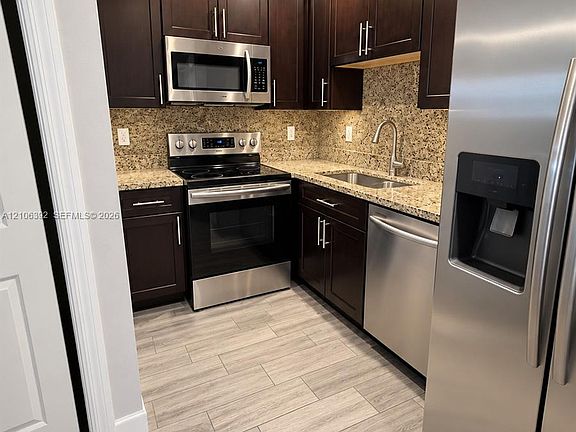 3rd image of 7110 NW 66th Ter