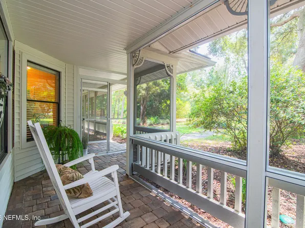 4186 HONEYSUCKLE Circle, Middleburg, FL 32068