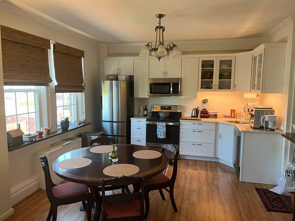 500 Court Sq #701/707