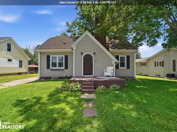 221 W Maple St, Hubbard, IA 50122