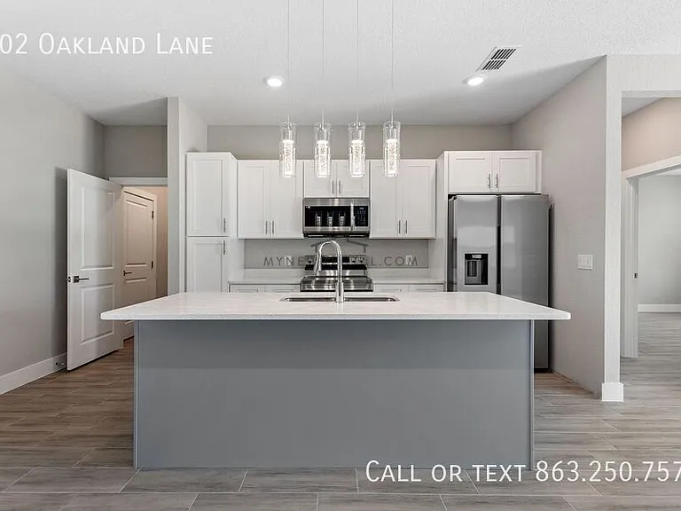 402 Oakland Ln — Photo 14