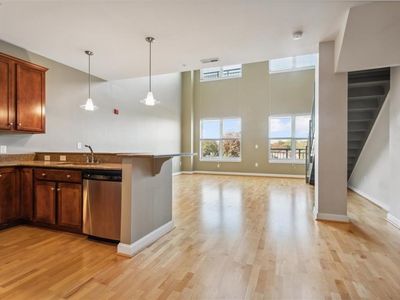670 Town Center Dr UNIT 322, Newport News, VA, 23606