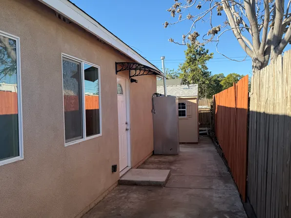 732 S San Antonio Ave, Pomona, CA 91766