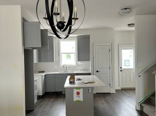 65 Belvedere Point SE #121, Calgary, AB T2A 7Y9