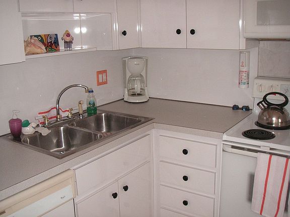 Newer kitchen