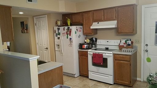 1st image of 6726 Holly Springs Dr