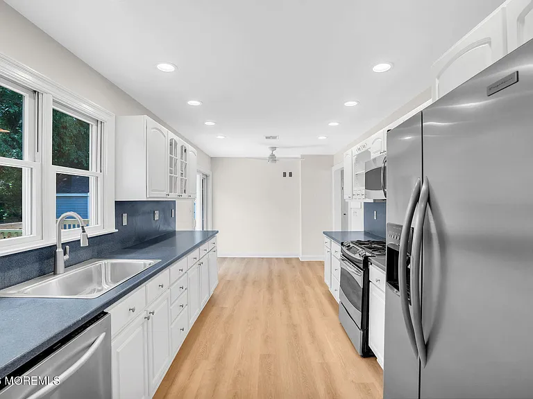12 Market St — Photo 10