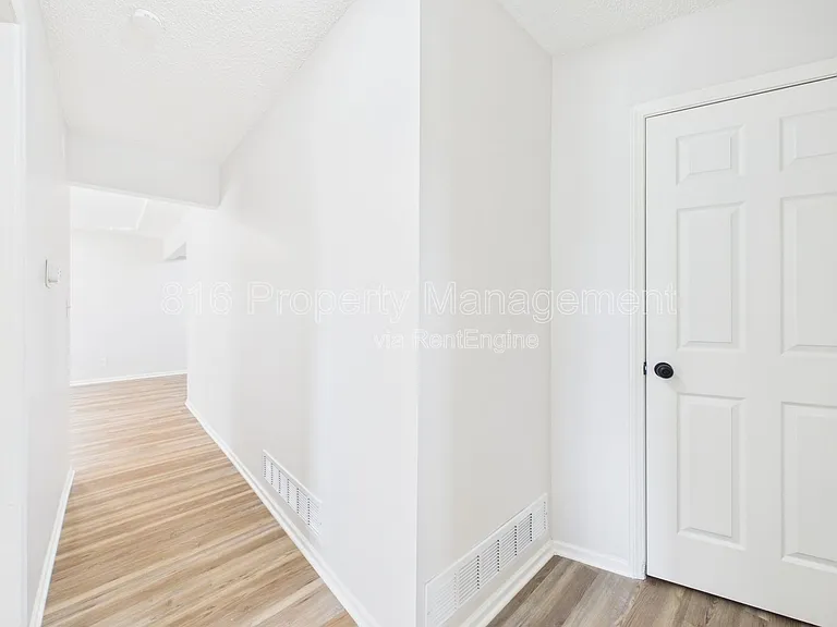 3104 Orville Ave #A — Photo 11