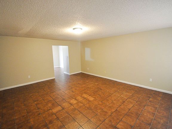 2nd image of 3758 E Sweetwater Ave