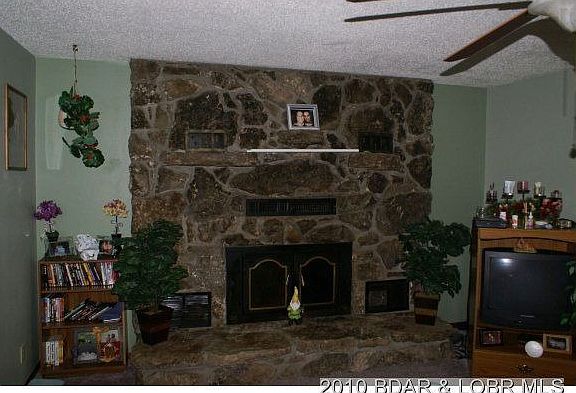 4th image of 51 Park Shore Dr