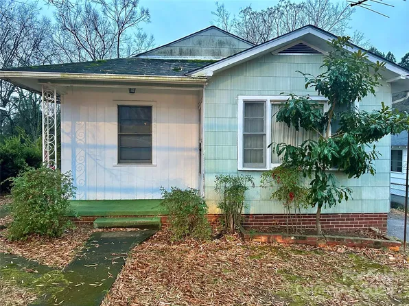 601 Sherman St, Badin, NC 28009