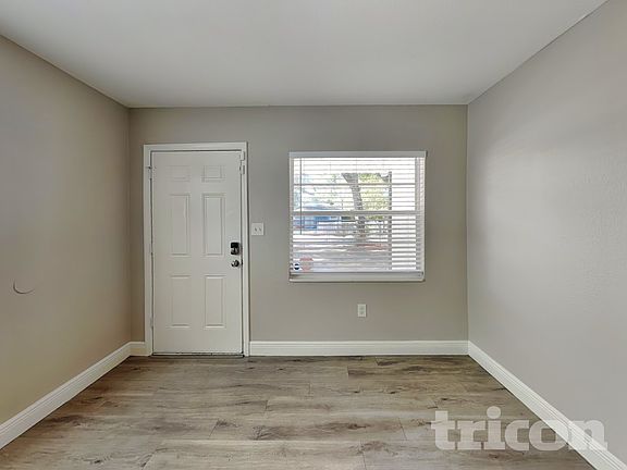 3rd image of 8307 N Elmer St