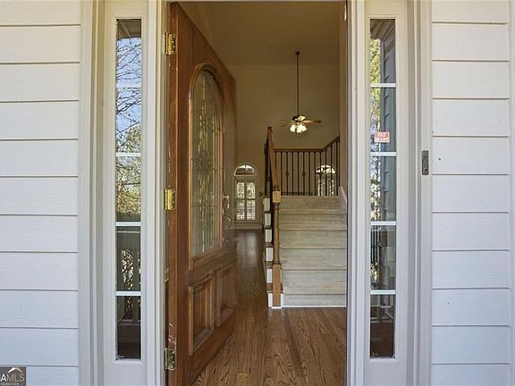 2nd image of 211 Montana Way