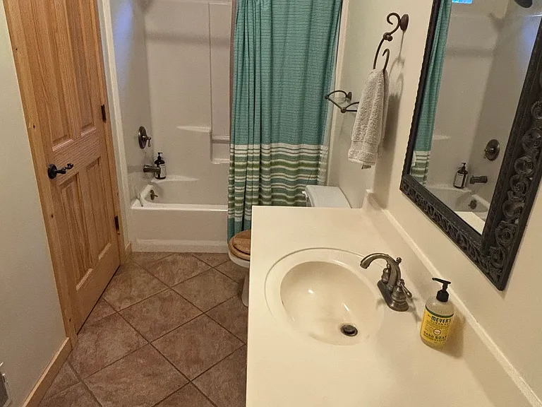 10565 Laurelwood Dr #1 — Photo 8