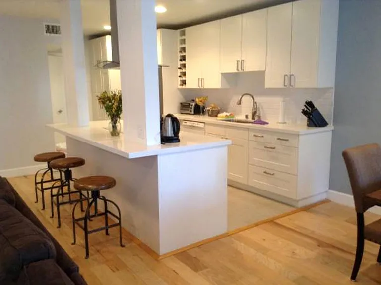 4915 Tyrone Ave #226 — Photo 32