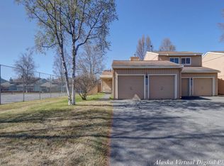 2150 Dawnlight Ct, Anchorage, AK 99501