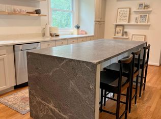 146 Buckingham Cir #A, Charlottesville, VA 22903