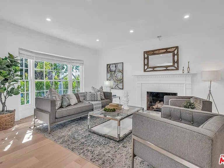 135 S Linden Dr — Photo 6