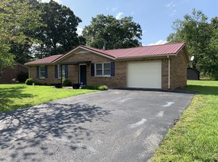 732 E Jere Whitson Rd, Cookeville, TN 38501