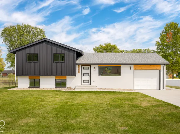 3385 Virginia St, Columbus, IN 47203