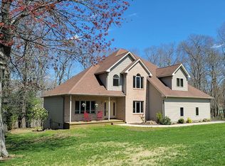 46 Fairway Dr, Bolton, CT 06043