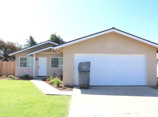 1611 E Evening Glow Ave, Reedley, CA 93654