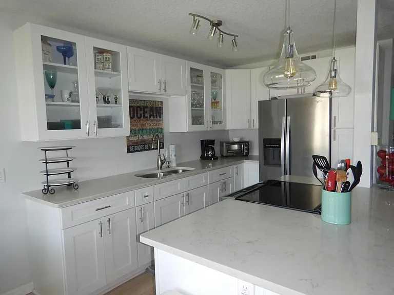 541 S Peninsula Ave #B14 — Photo 1