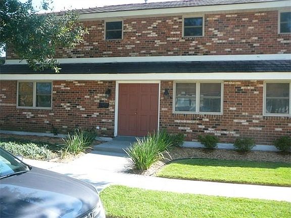 4th image of 2335 Dreux Ave