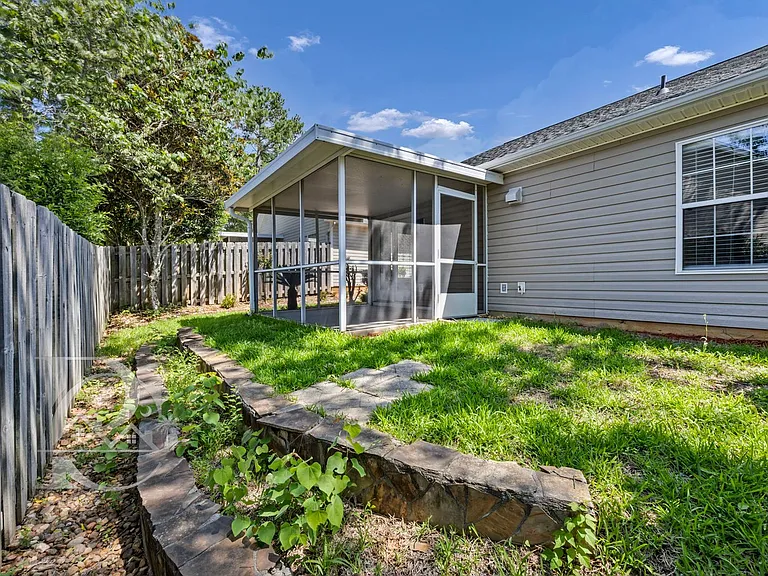 112 Ivy Garden Ln — Photo 25