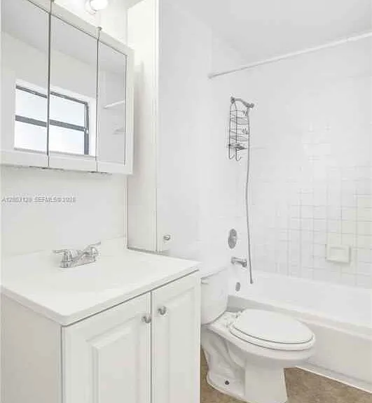 2120-2122 Thomas St — Photo 38