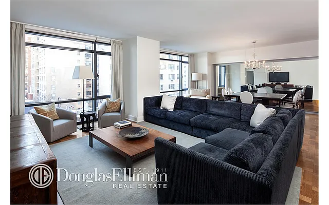 Rented by Douglas Elliman | media 16