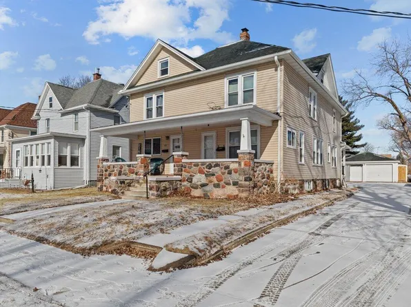 102 West Burnett STREET #102 1/2, Beaver Dam, WI 53916