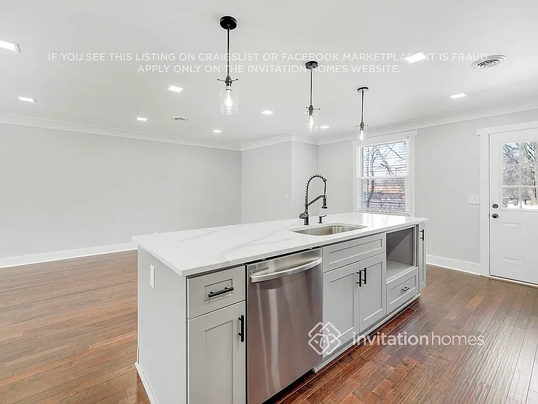 5104 Parishwood Ct — Photo 12