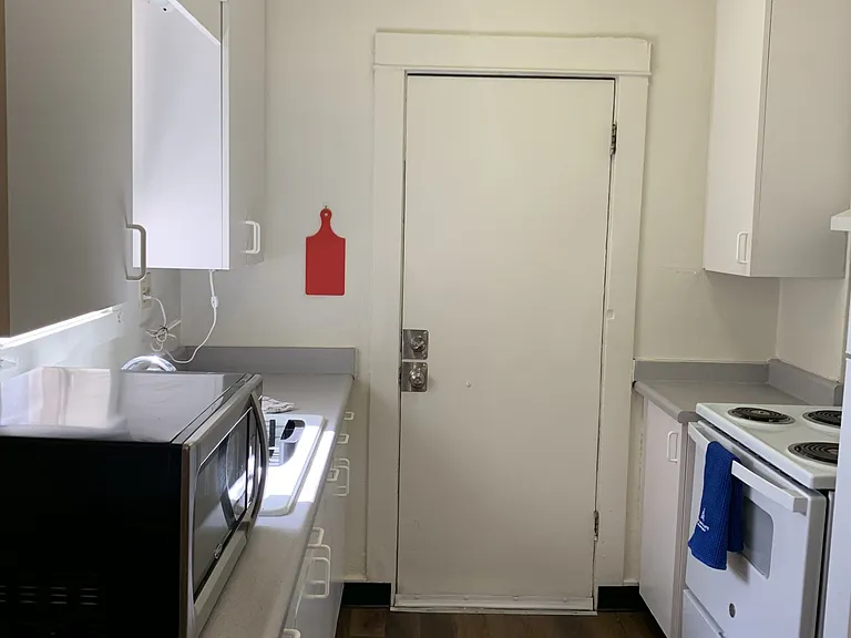 1200 N Campbell Ave — Photo 6