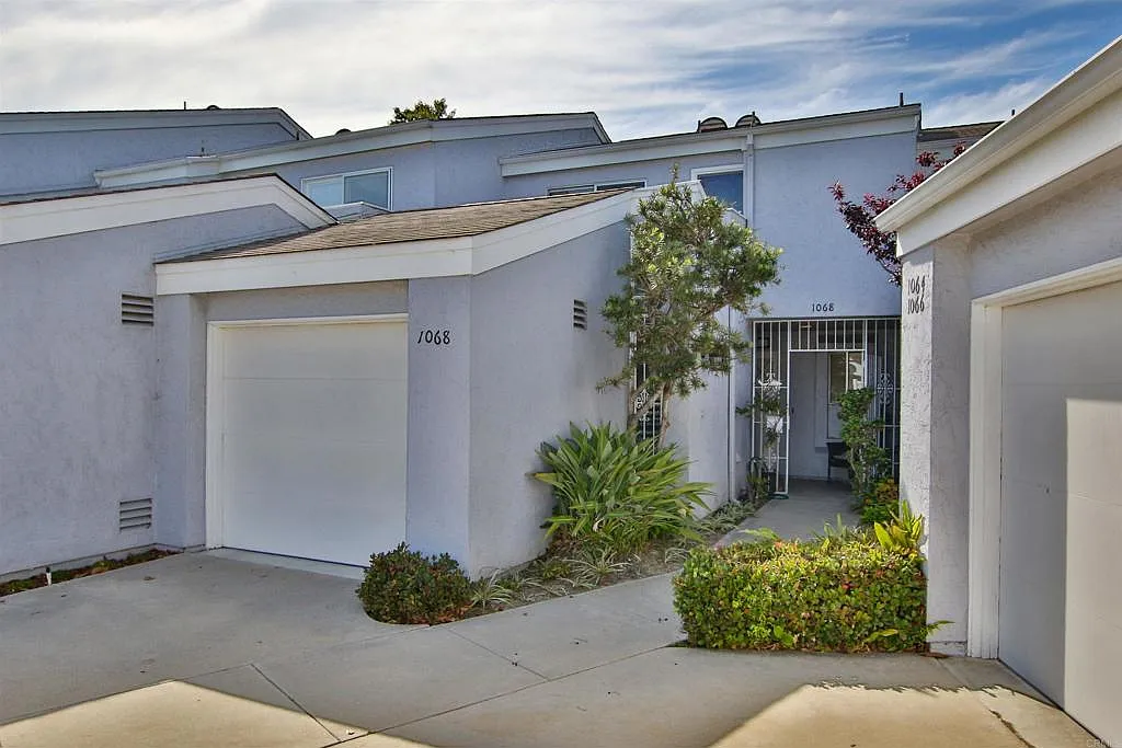 3 bed, 2.5 bath, 1532 sqft, $5,500 — Photo 1