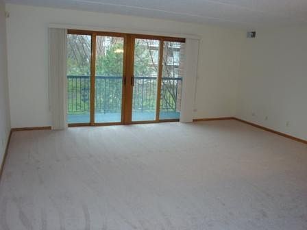 3rd image of 7120 N Milwaukee Ave APT 308