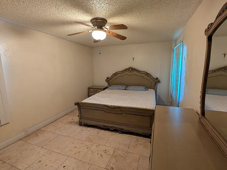 1330 N Arthur Ave — Photo 12