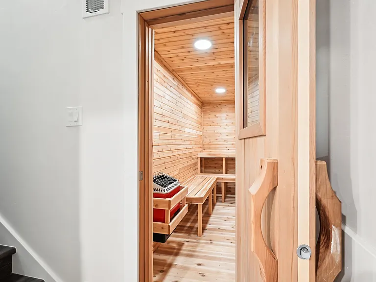 1124 W Wasatch Spring Rd — Photo 16