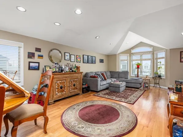 161-36 95th Street image 4 of 27