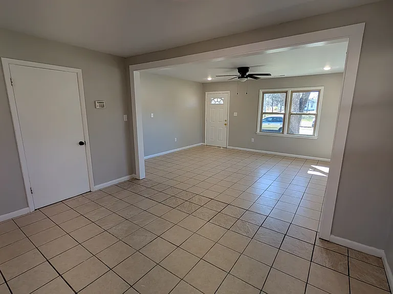 1120 W Monroe Ave #2 — Photo 26
