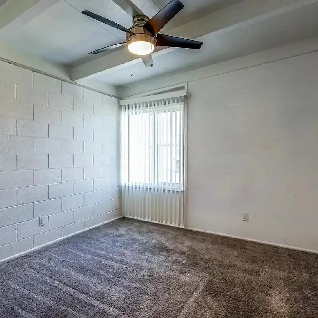 2 bed, 920 sqft, $1,299 — Photo 4