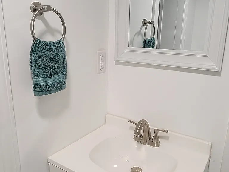 205 Whitfield Dr — Photo 8