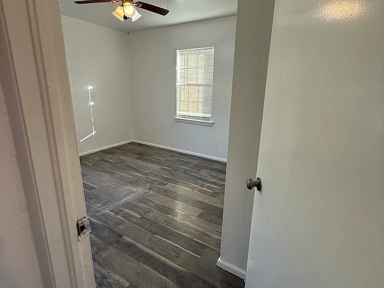 2529 Rutgers Dr — Photo 6