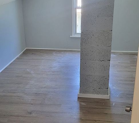 5th image of 21-27 Pyle Ct #21