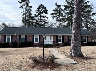 102 Greenbriar Rd, Greenwood, SC 29649