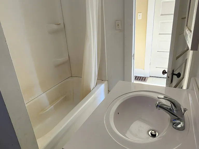 1206 S Galena Ave — Photo 5